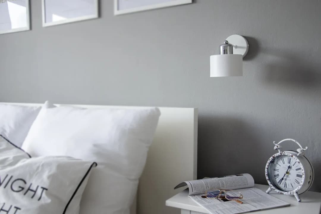 Kinkiet DIY: Stwórz unikalne oświetlenie, które zachwyci każdego