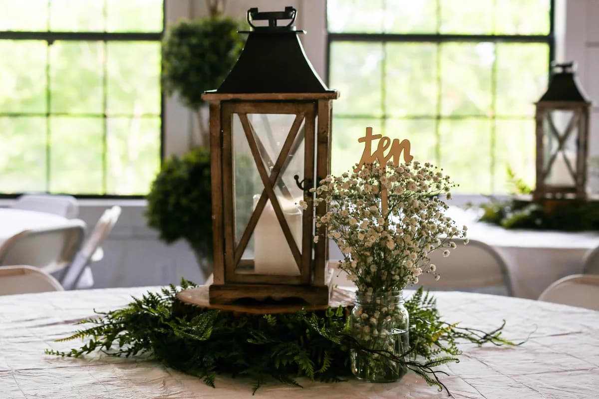 Lampiony ogrodowe jak zrobić samemu - proste sposoby na piękne dekoracje